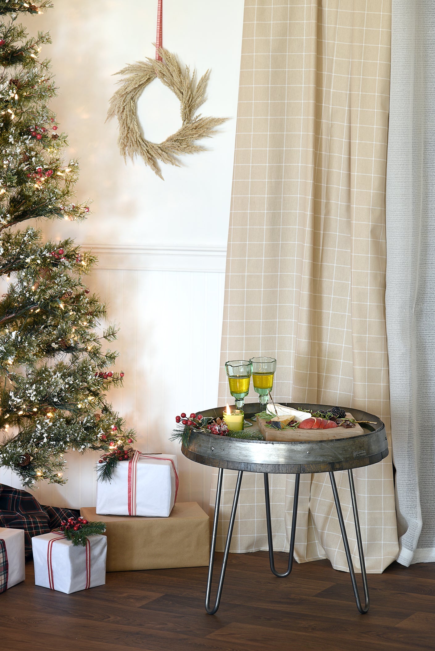 Wine Barrel End Table With Hairpin Legs - Ebony
