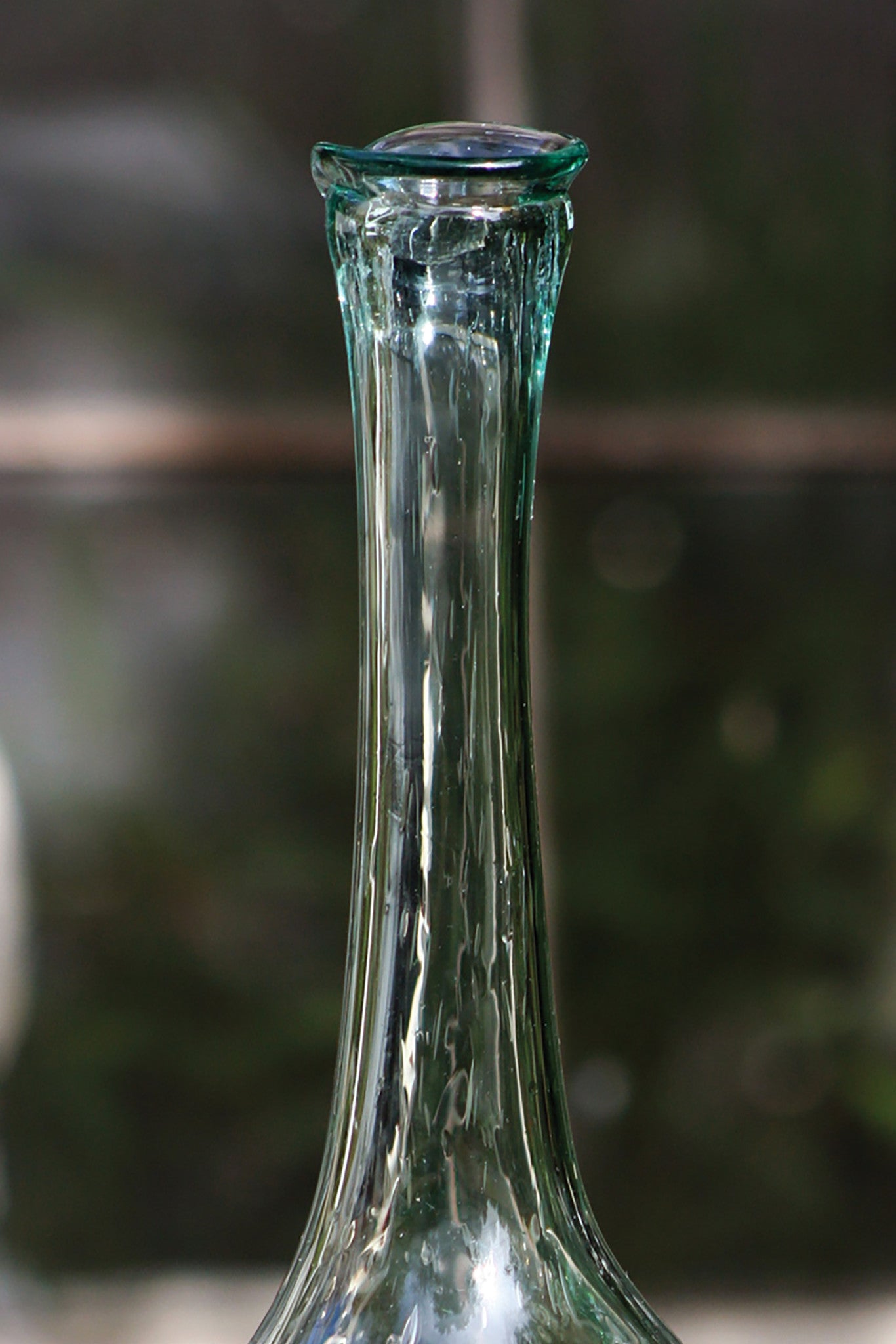 Modern Glass Wine Decanter With Ice Pocket
