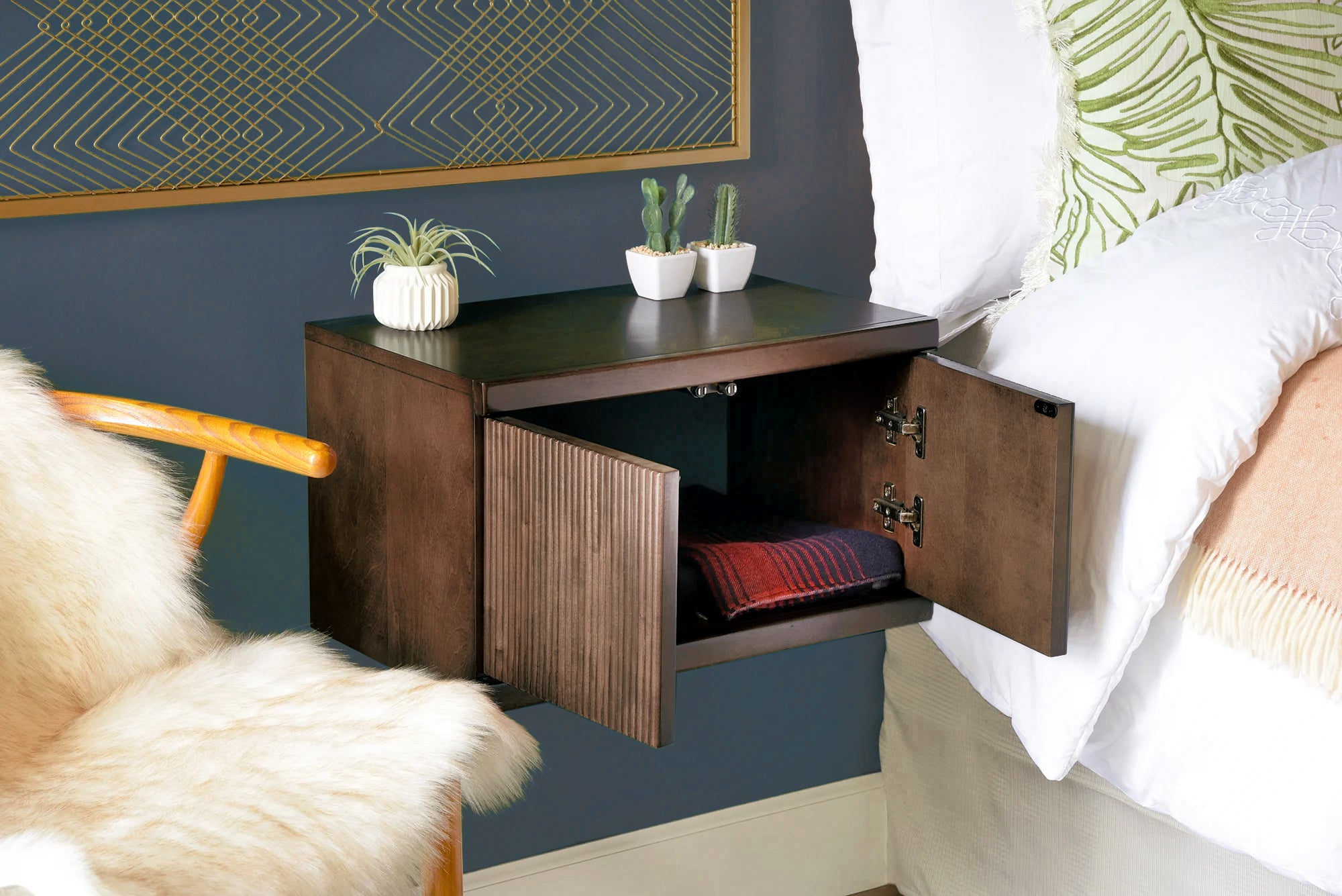 Handcrafted Floating Wall Mount Nightstand End Table  - Curve - Espresso