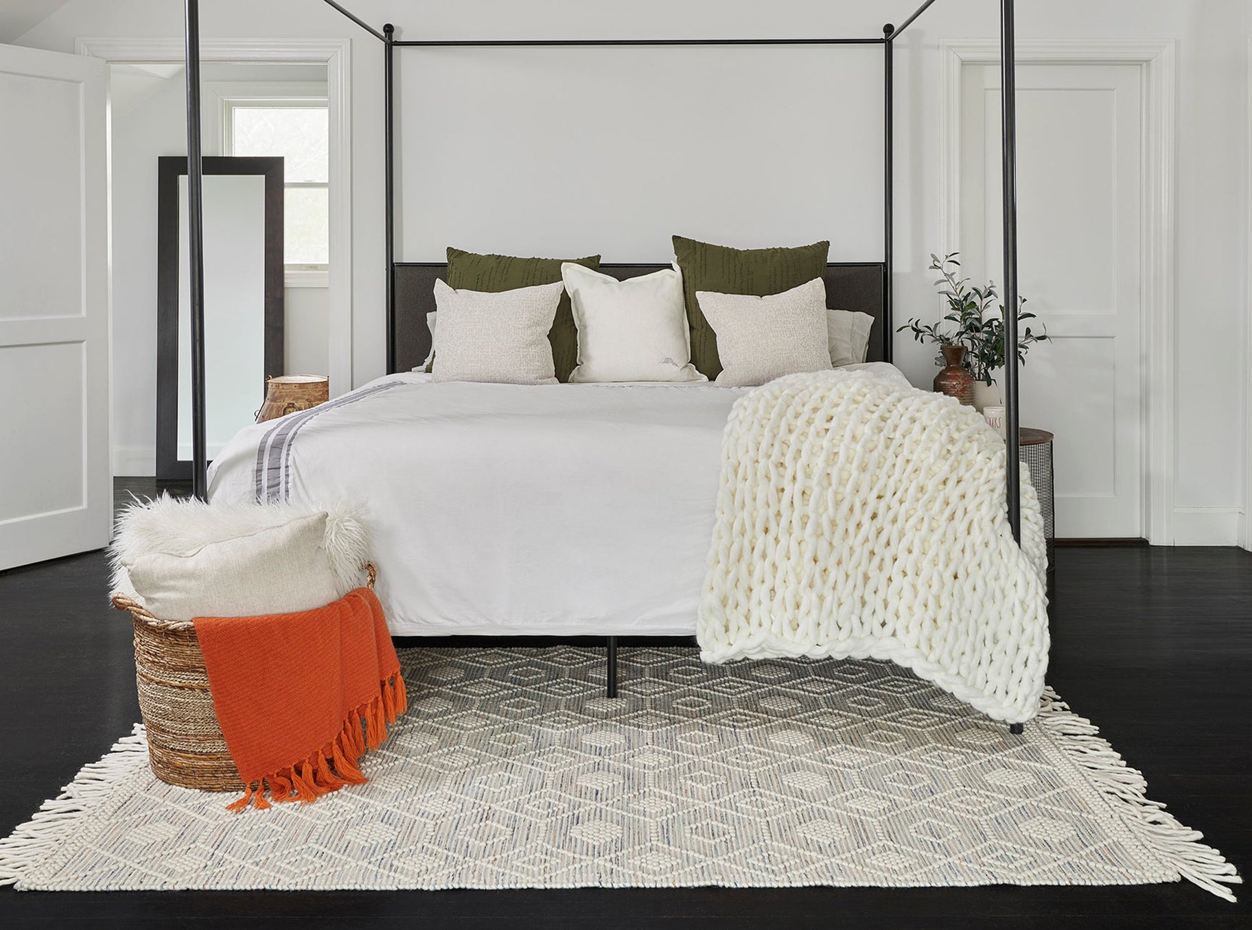Boho Wool & Cotton Monochrome Area Rug