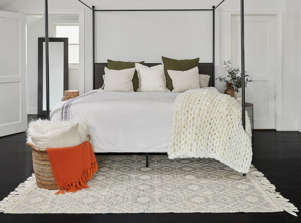 Boho Wool & Cotton Monochrome Area Rug - Woodwaves