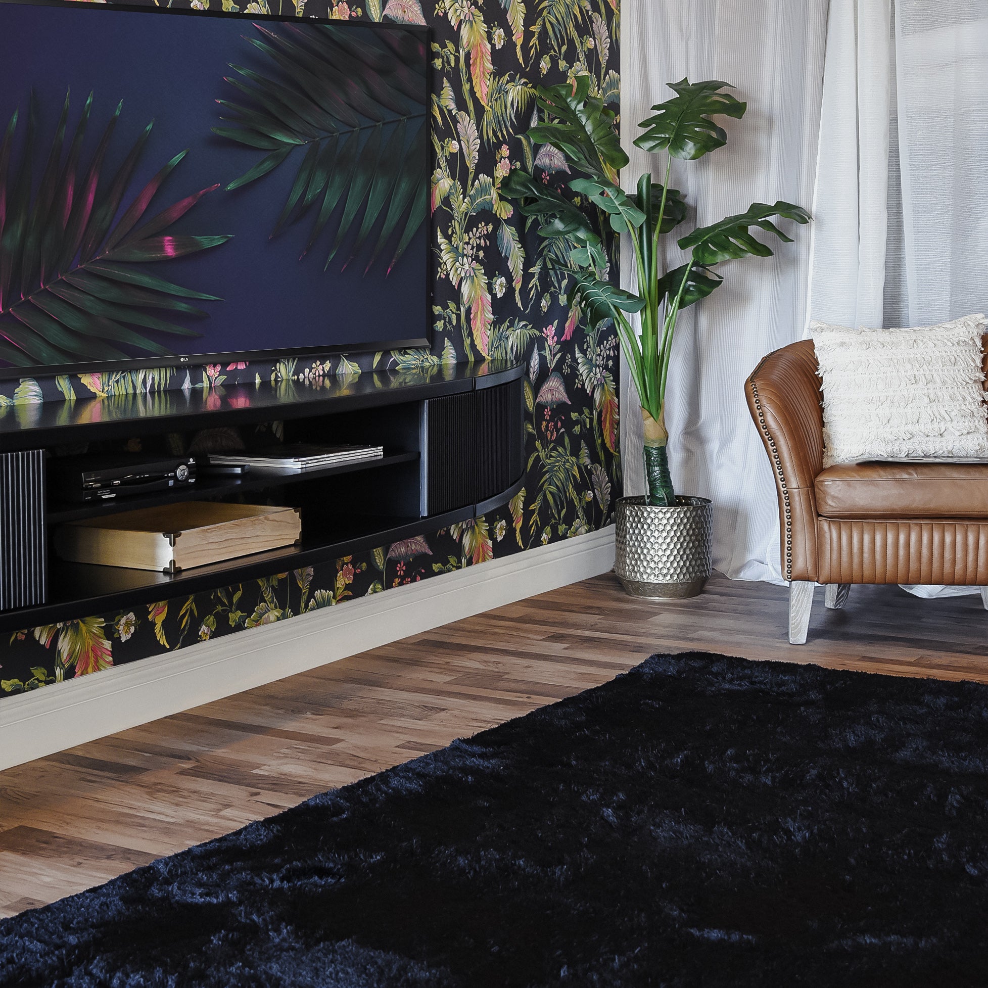 Floating TV Stand Wall Mount Entertainment Center Console - Arc - Black - OB 50% OFF!