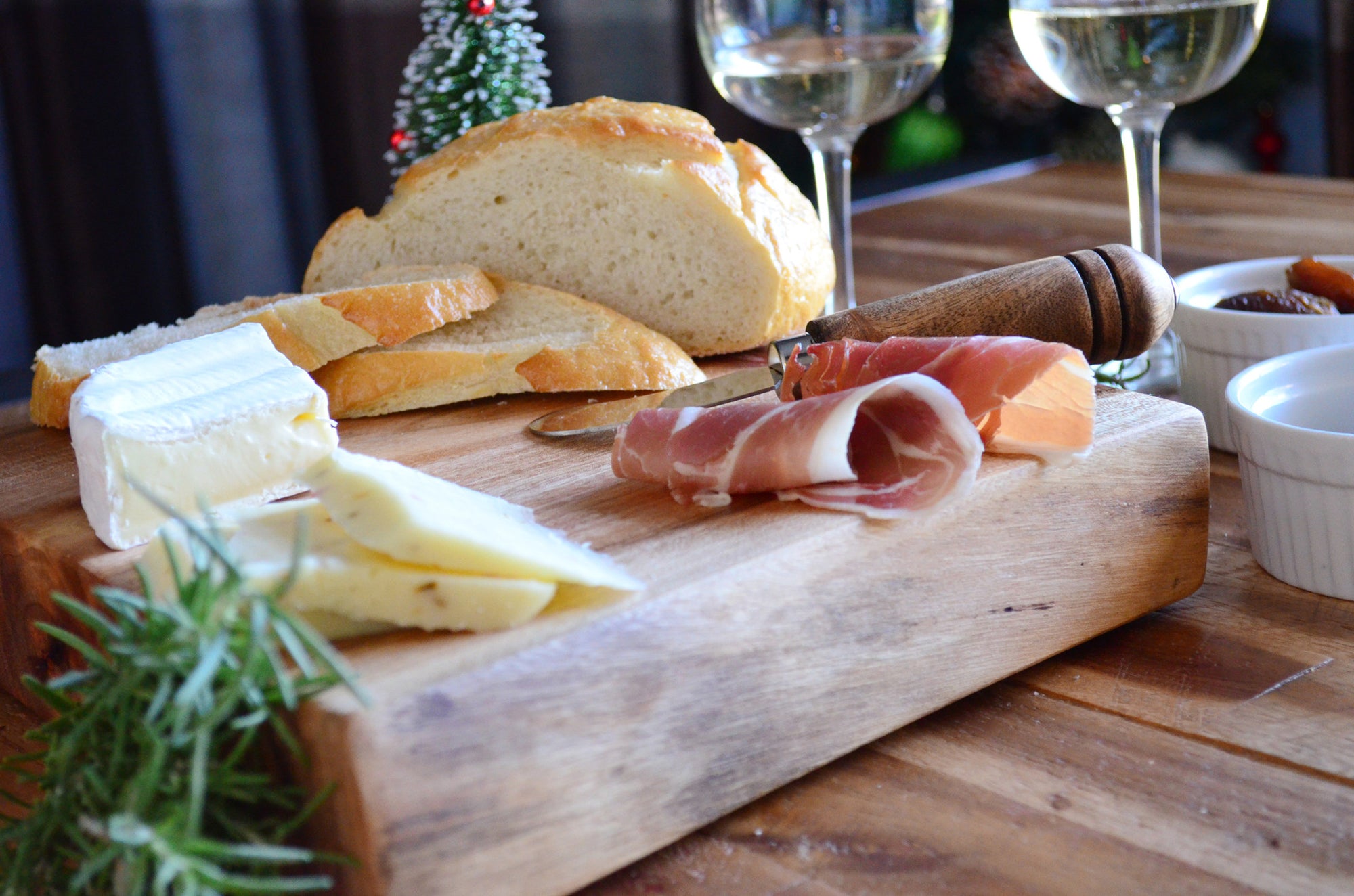 Reclaimed Live Edge Cheese Board - Medium