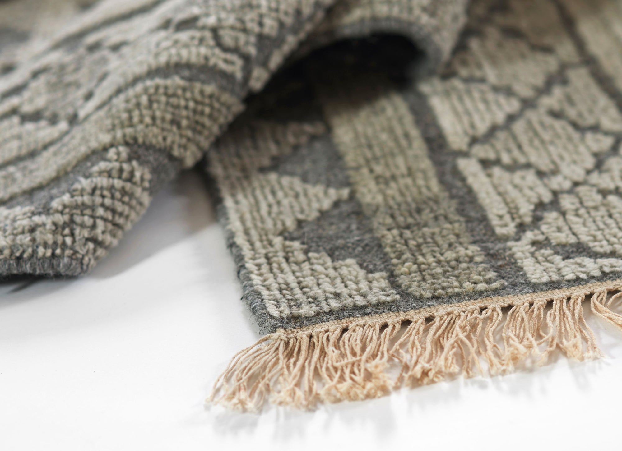 Southwest Hand Woven Wool & Cotton Gray Tone Area Rug
